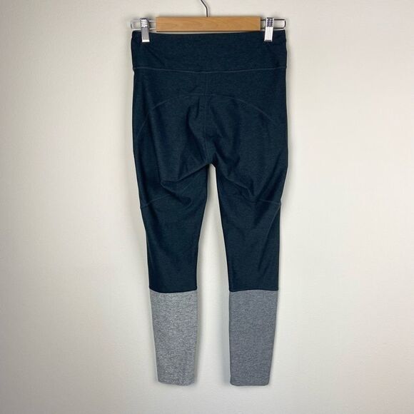 Outdoor Voices Gray Dipped Warm-Up Leggings - Picture 5 of 7